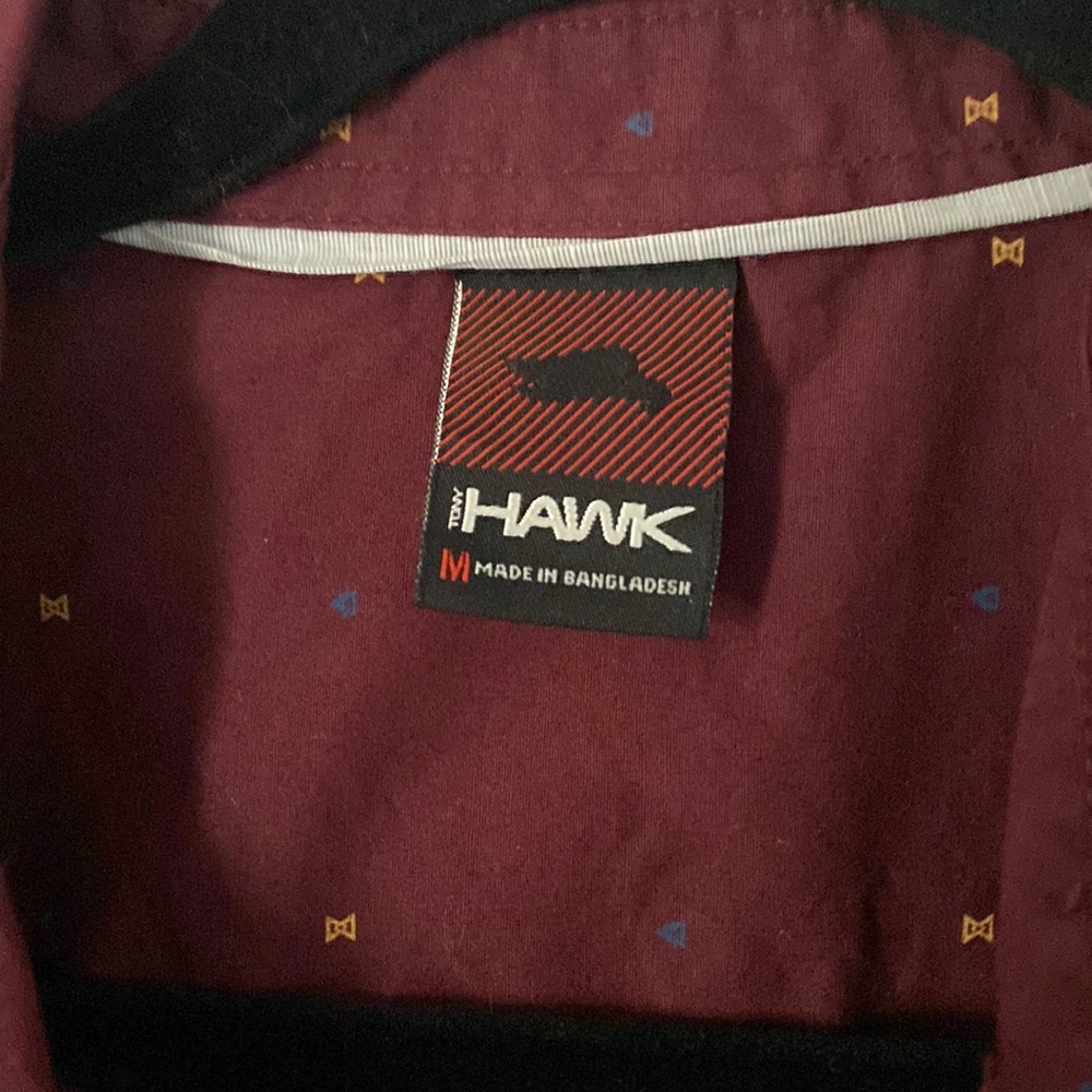 GUC Tony Hawk shirt size M burgundy